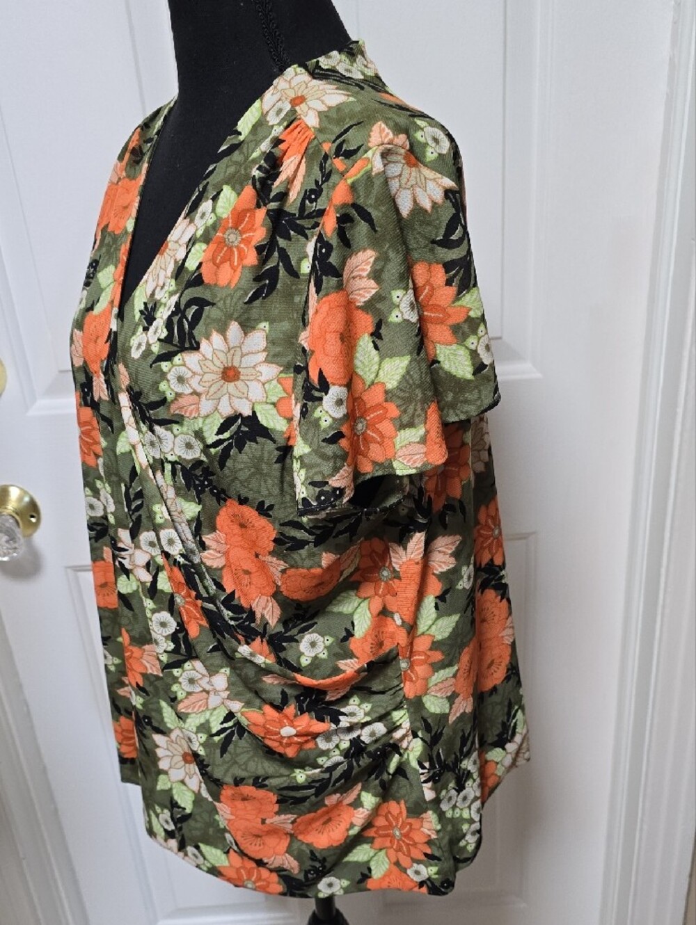 Sag Harbor Floral Wrap Blouse - Olive Green & Orange Size XL - Picture 4 of 9